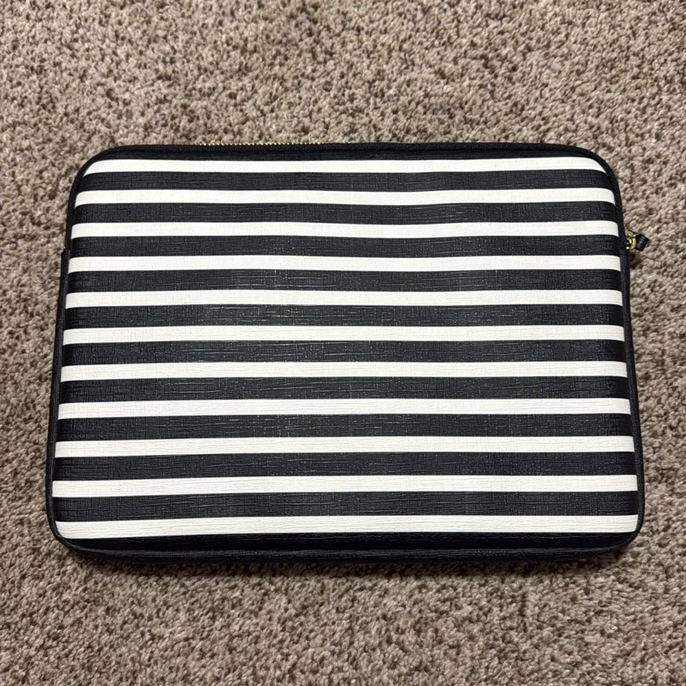 Kate Spade EUC laptop, tablet sleeve